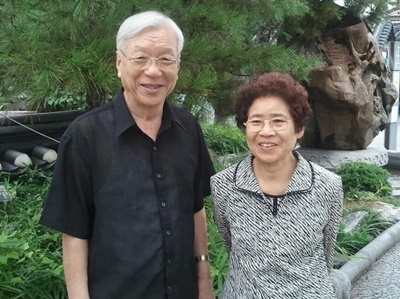 아내(사모)와 함께한 조긍천 목사 