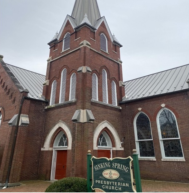 ▲ 신킹 스프링 장로교회가 성장함에 따라 교회 묘지가 있던 구교회를 떠나 현재의 자리로 확장하여 이전하였다