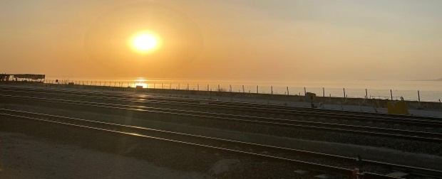 ▲ 반 성채에서 바라 본 일몰의 모습이다. 바다와 같은 반 호수 위로 사라져가는 태양이 강렬하다