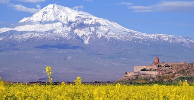 ▲ 영산이자 하나님 임재의 상징인 아라랏산을 중심으로 드넓은 들판을 달리며 천하를 호령하던 스키타이 즉 아스그나스의 우렁찬 호령이 생생하게 들려오는 듯하다