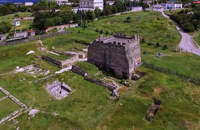 ▲ 흑해 연안에 남아있는 아스그나스(스키타이) 제국의 유적이다. 그들은 말과 활을 다루는데 있어서는 타의 추종을 불허하였고, 금을 이용한 금속세공 기술도 탁월하였다. 역사에서 한동안 사라졌던 아스그나스(스키타이)가 유럽을 총칭하는 용어로 등장하고 기독교를 통한 구속사의 큰 흐름이 된 것은 하나님의 신묘막측한 역사라고 밖에는 달리 설명하기 힘들다.