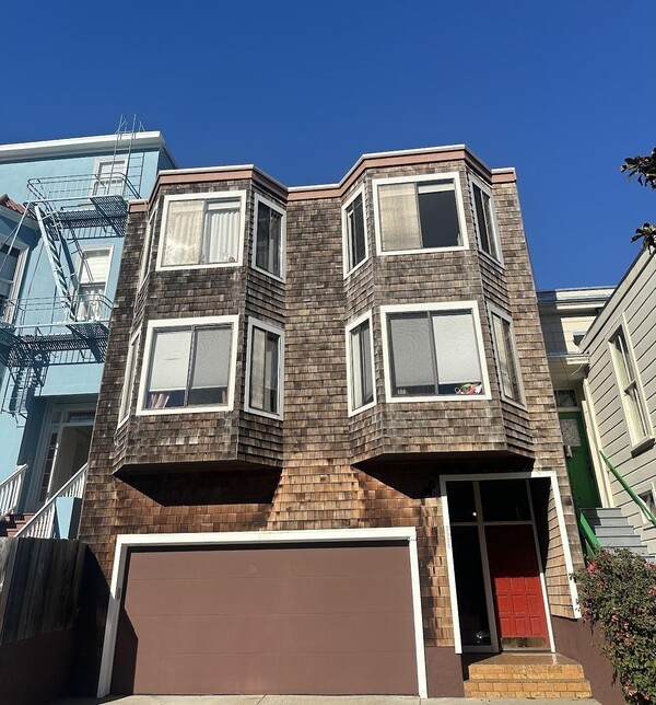 장인환, 전명운 의사의 친일 외교관 스티븐슨 저격 사건을 계기로 공립협회 등 여타의 독립운동단체들이 연합하여 대한인 국민회를 결정하였다. 이곳은 총회관 터이다. 이와같이 드류 선교사는 처음에는 건강상 이유 때문에 전라도 선교지로 복귀하지 못하는 동안, 샌프란시스코와 오클랜드를 중심으로 한인교회 설립 및 독립운동 단체 결성 등에 물심양면으로 기여하며 여전히 선교사로 살아갔다. 드류 선교사 부부의 선교사역은 단 한순간도 멈춘 적이 없었던 것이다.