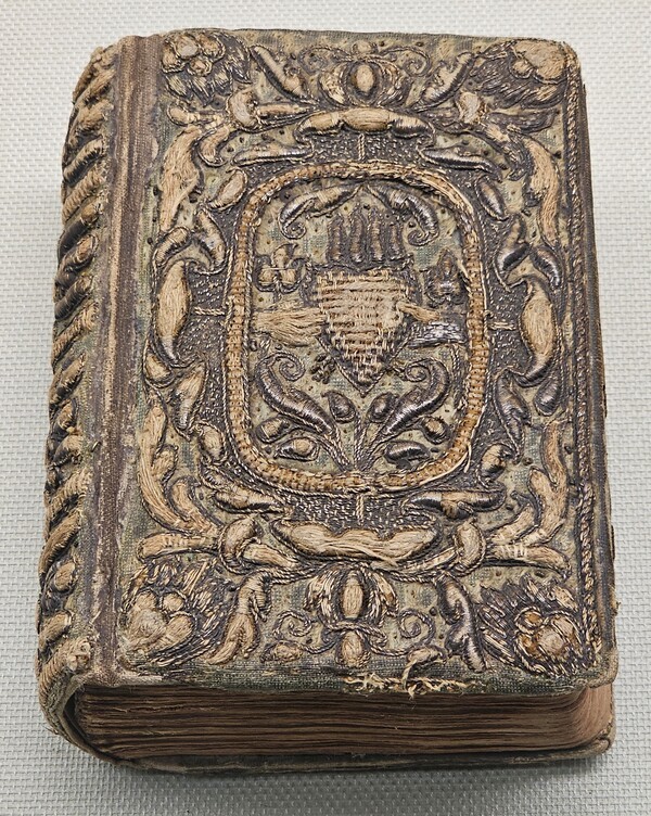 제네바 성경(출처=숭실대 한국기독교박물관, 사진=박무종)