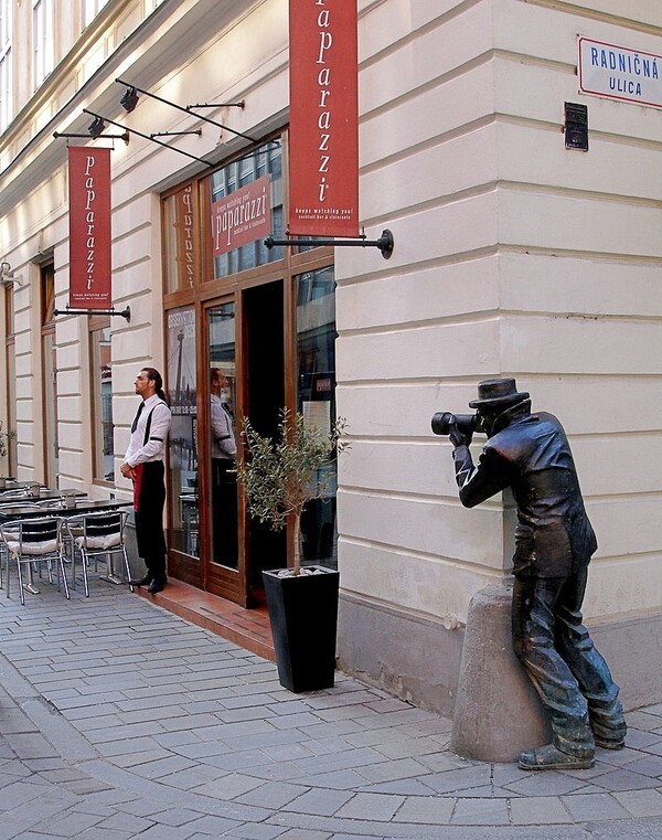 몰카를 표현한 동상(사진=Pixabay.com)