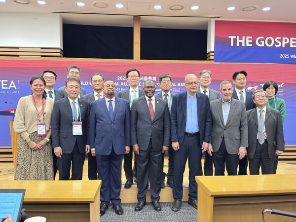 WEA 관계자 단체사진