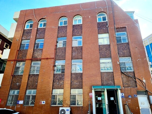 제일영도교회 교육관